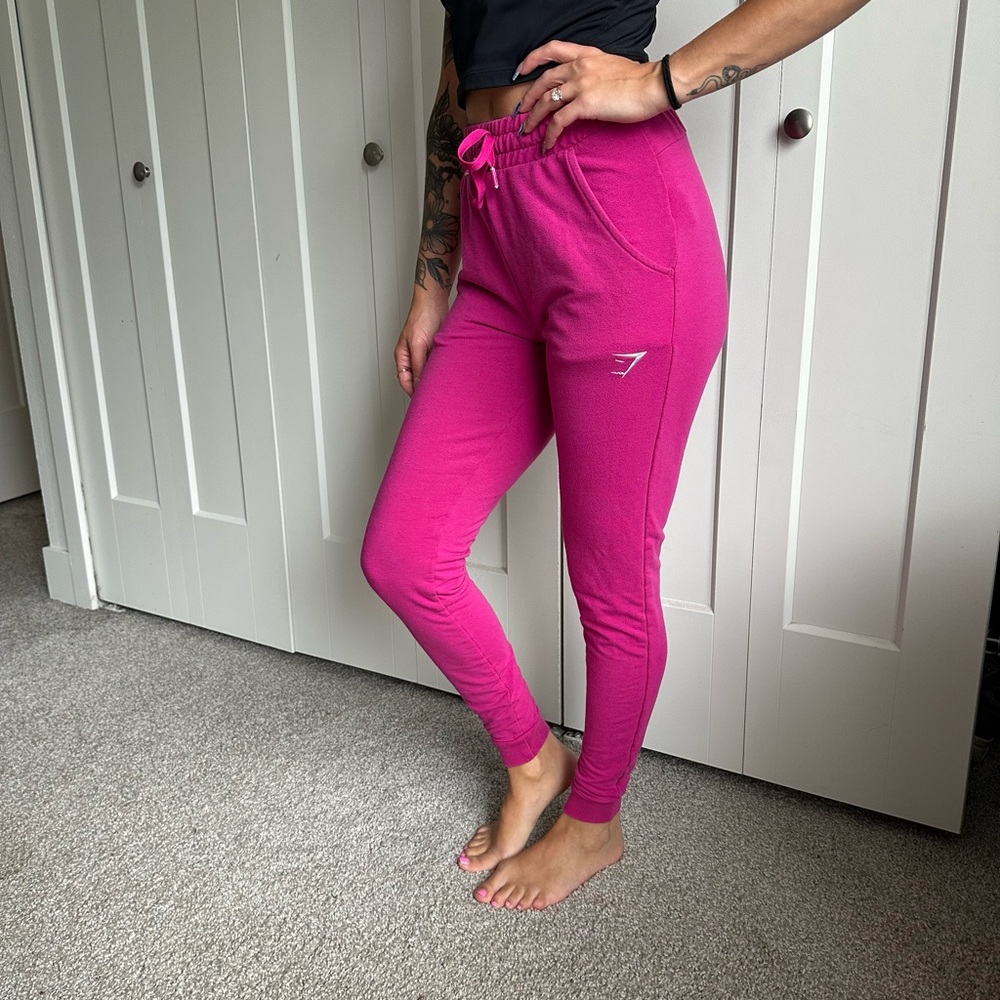Gymshark Fuchsia Activewear
